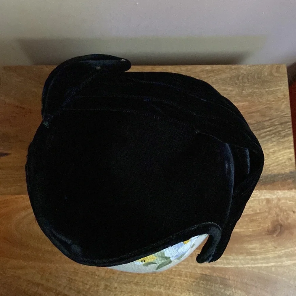 VTG 40’s Black Velvet Rhinestones Fascinator Hat - Picture 8 of 12